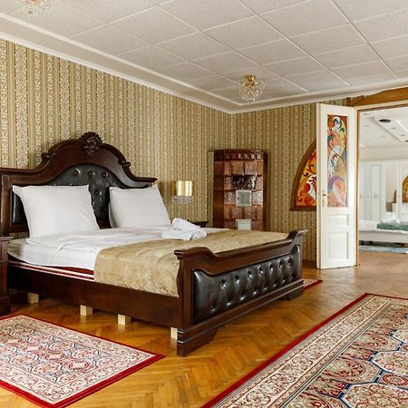 Imperial Boutique Apartment Brasov Luaran gambar