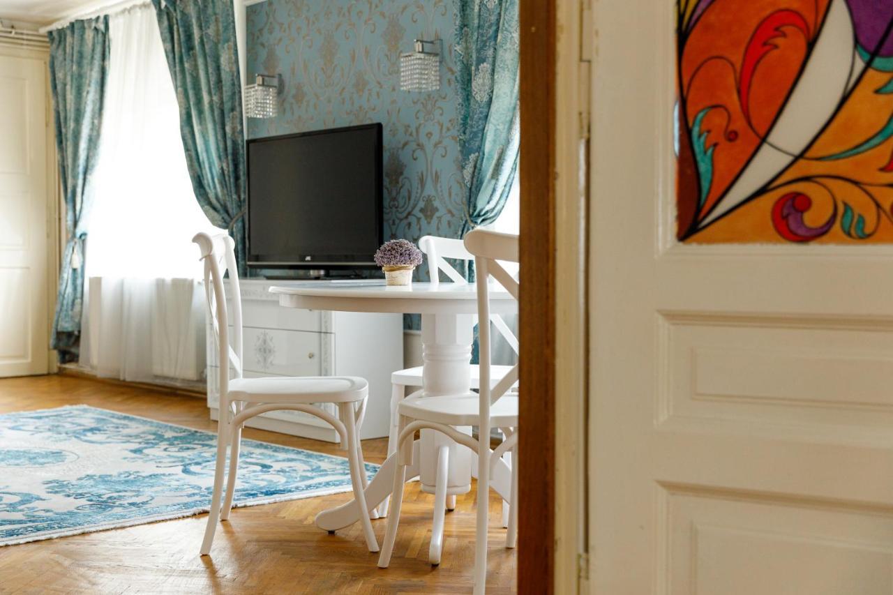 Imperial Boutique Apartment Brasov Luaran gambar